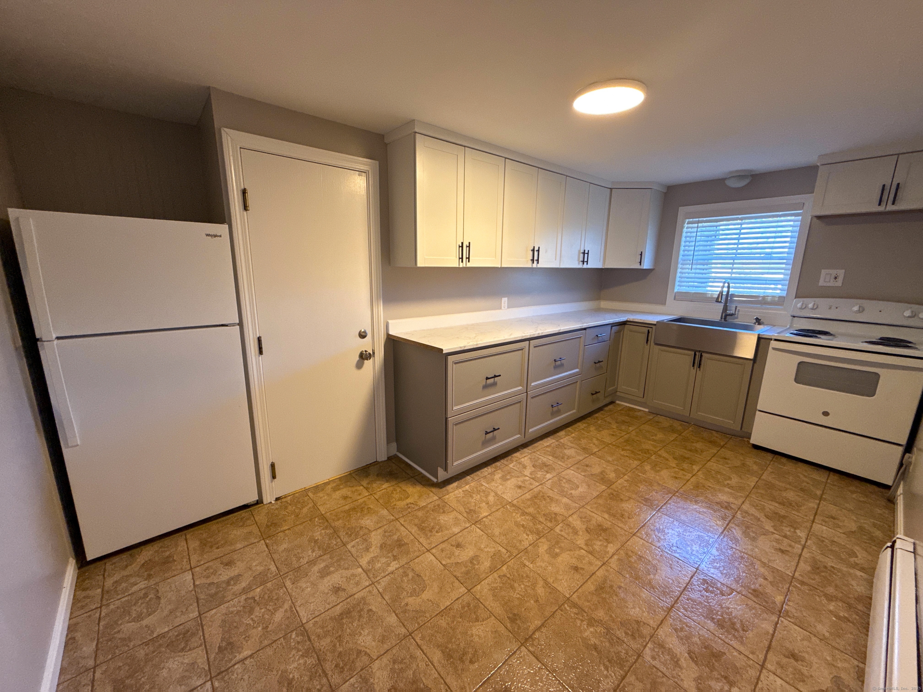 223 Connecticut 169 - 2B